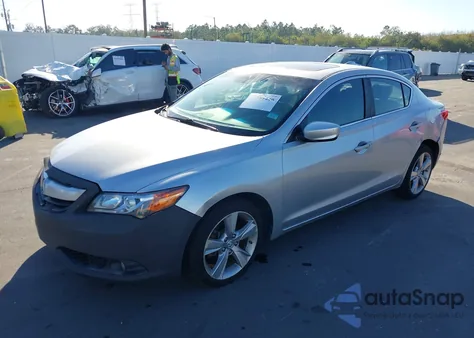 2013 Acura Ilx 2.0L z USA, uszkodzony, nr VIN 19VDE1F79DE008407